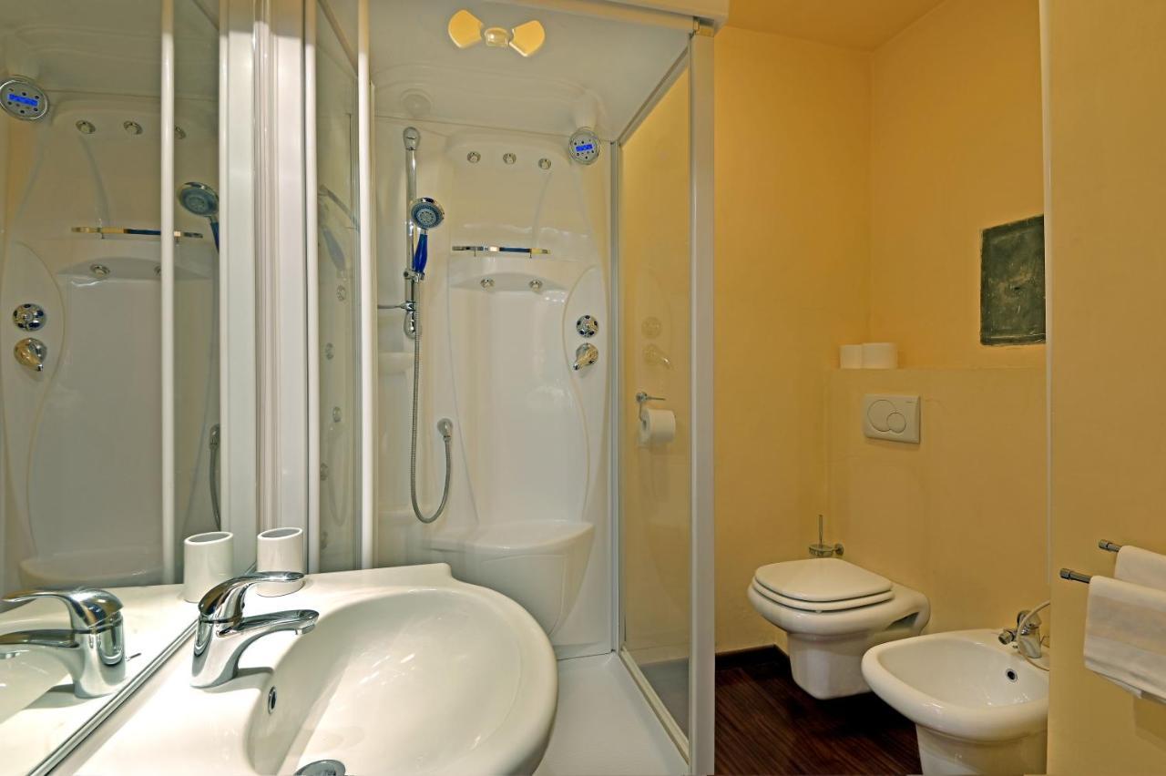 Guest house Al Veliero Gardone Riviera